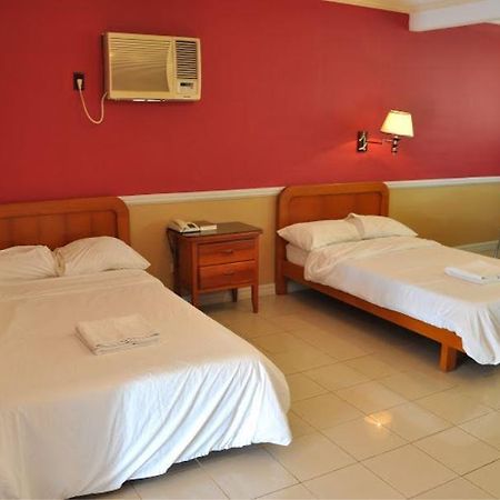 Club Manila East Taytay Apartment ภายนอก รูปภาพ